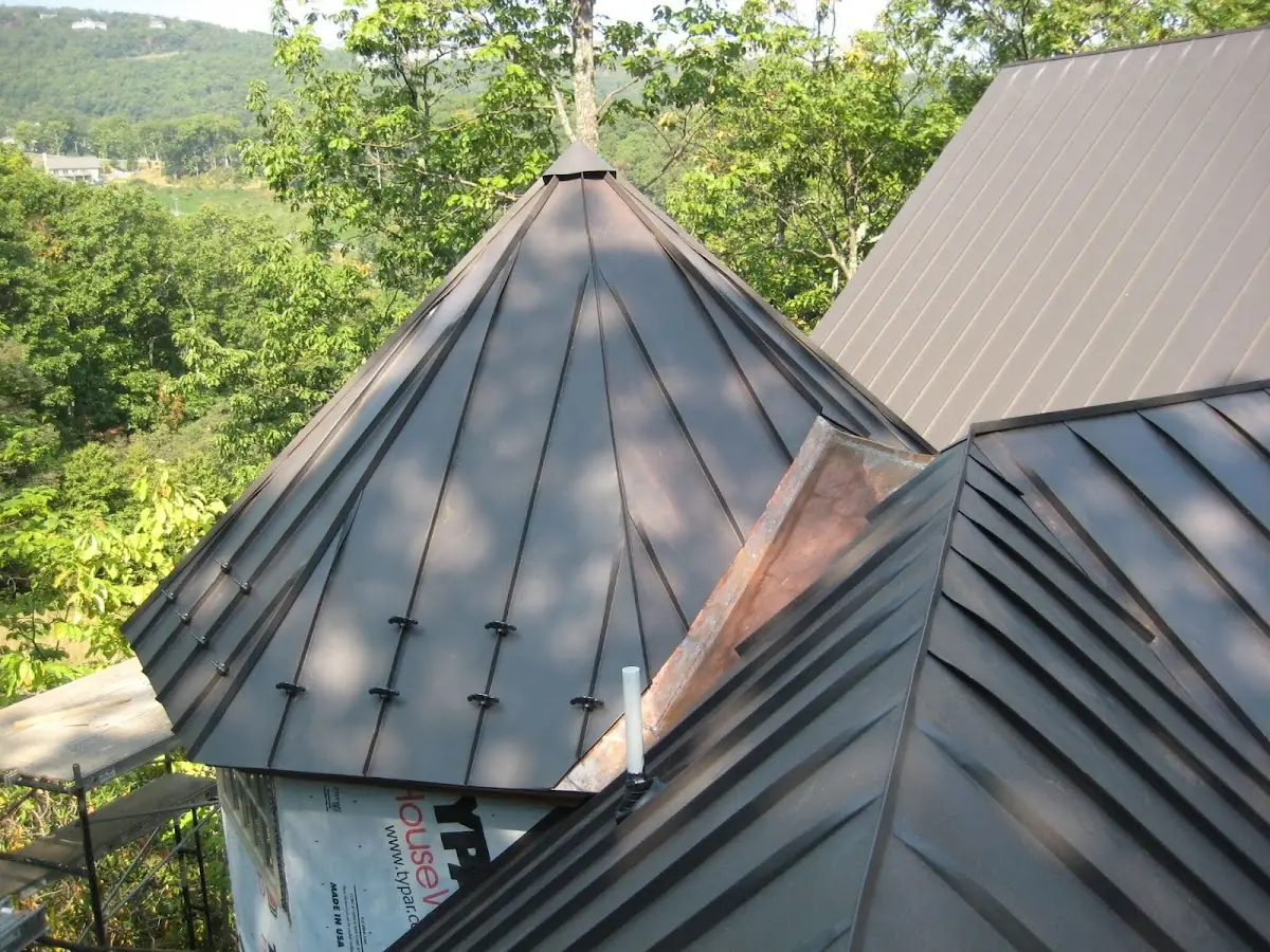 Professional Gutter Cleaning by Craftsman Roofing in Cibola Vista